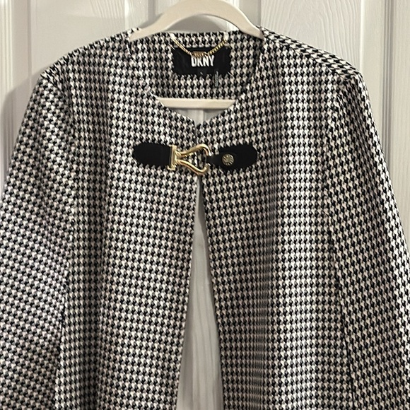 DKNY Women’s Houndstooth Cape-Sleeve Jacket w/Open Front Collarless Detail in XL - Picture 9 of 16